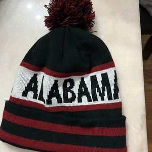 Alabama Pom Pom hat one size